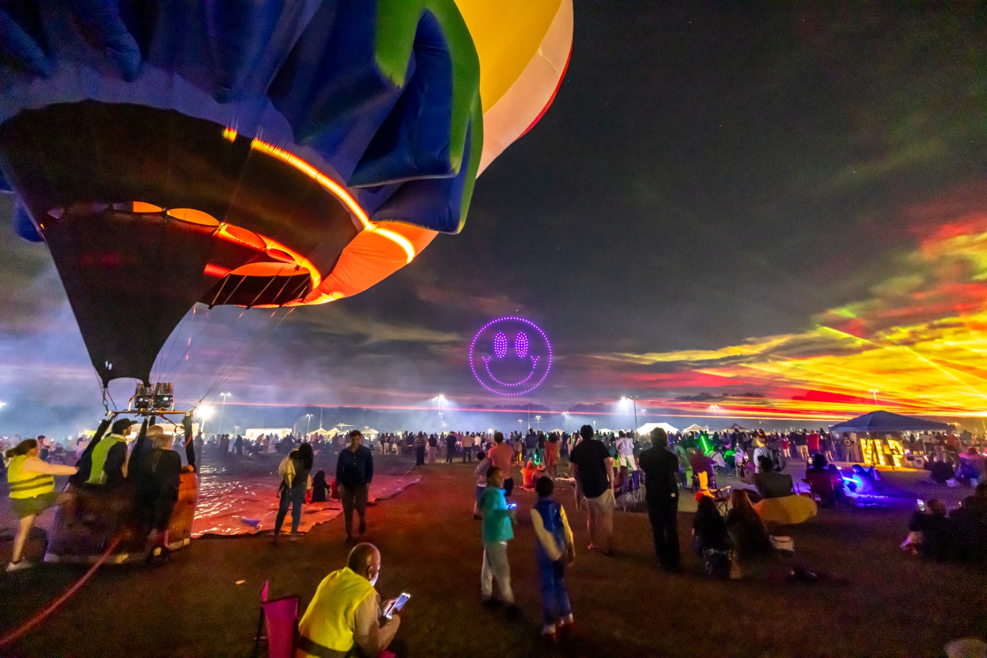 Balloon Shows USA event at night